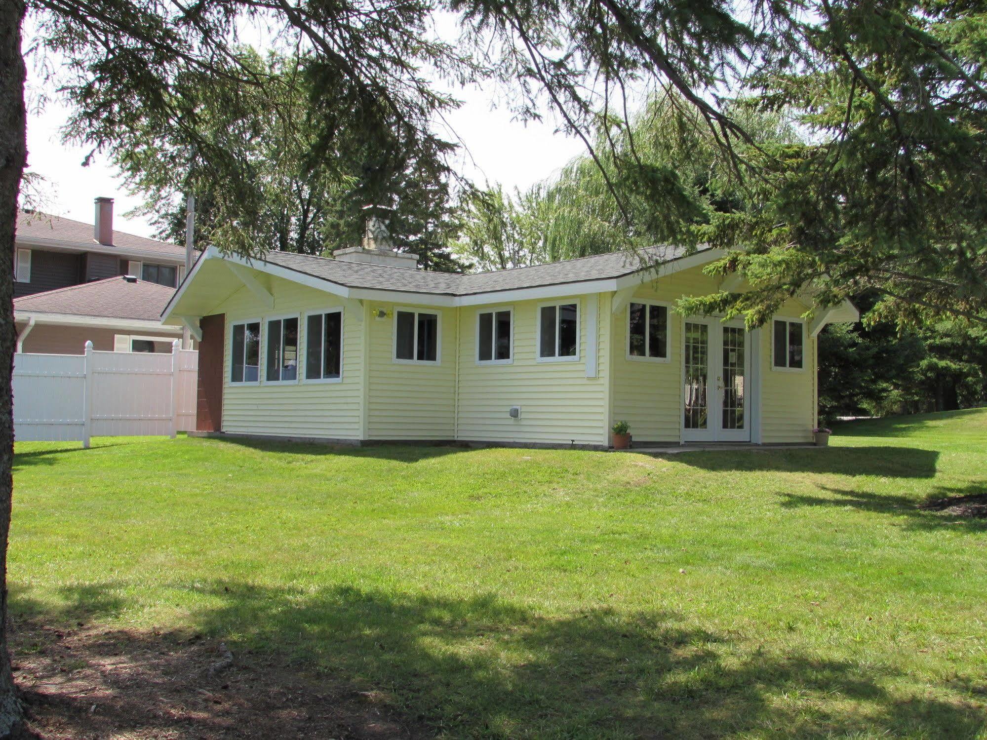 Grand Lake Resort Presque Isle Exterior photo